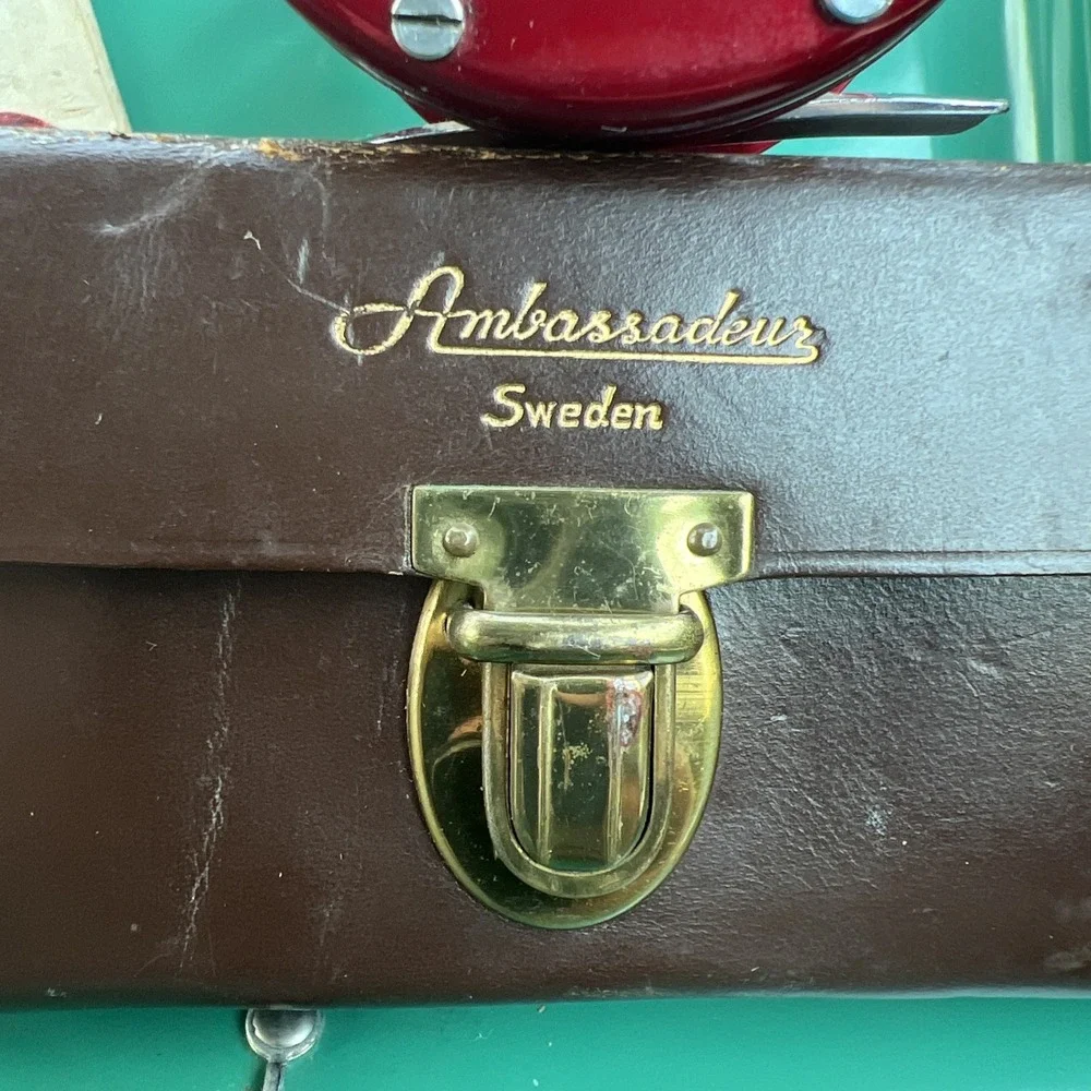 ABU Ambassadeur 5000 Casting Reel Red Vintage with Original Case Sweden